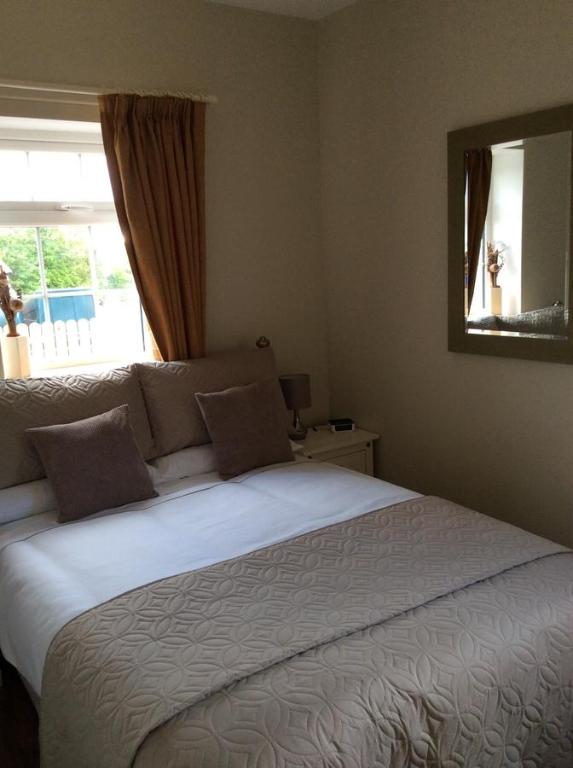 GlenVale Self Catering room 6